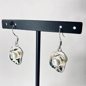 Sterling Silver 925 Oyster Shaped Pearl Dangle Earrings